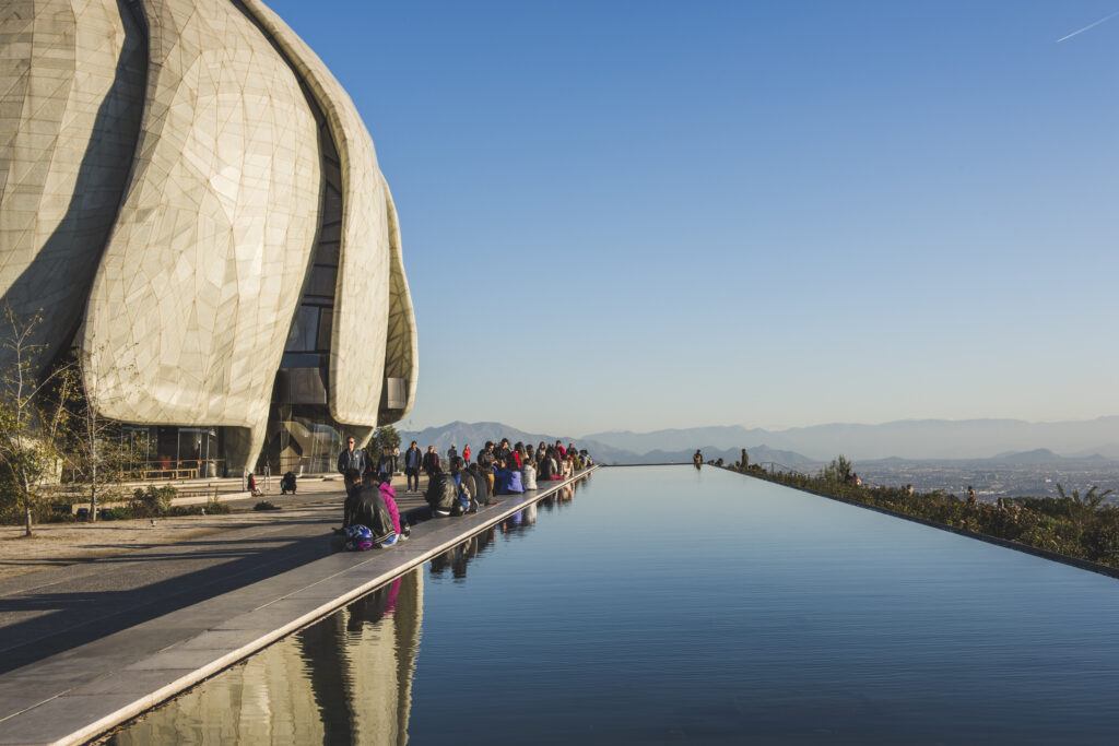 Recorrido Arquitectónico “Templo Bahá’í + Universidad Adolfo Ibáñez”